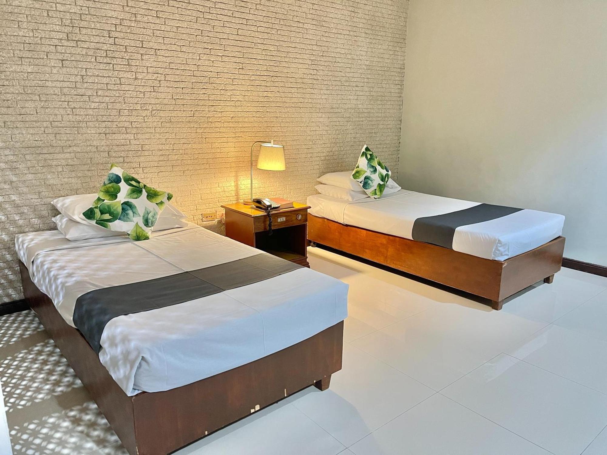 The Vip Hotel Кагаян-де-Оро Экстерьер фото