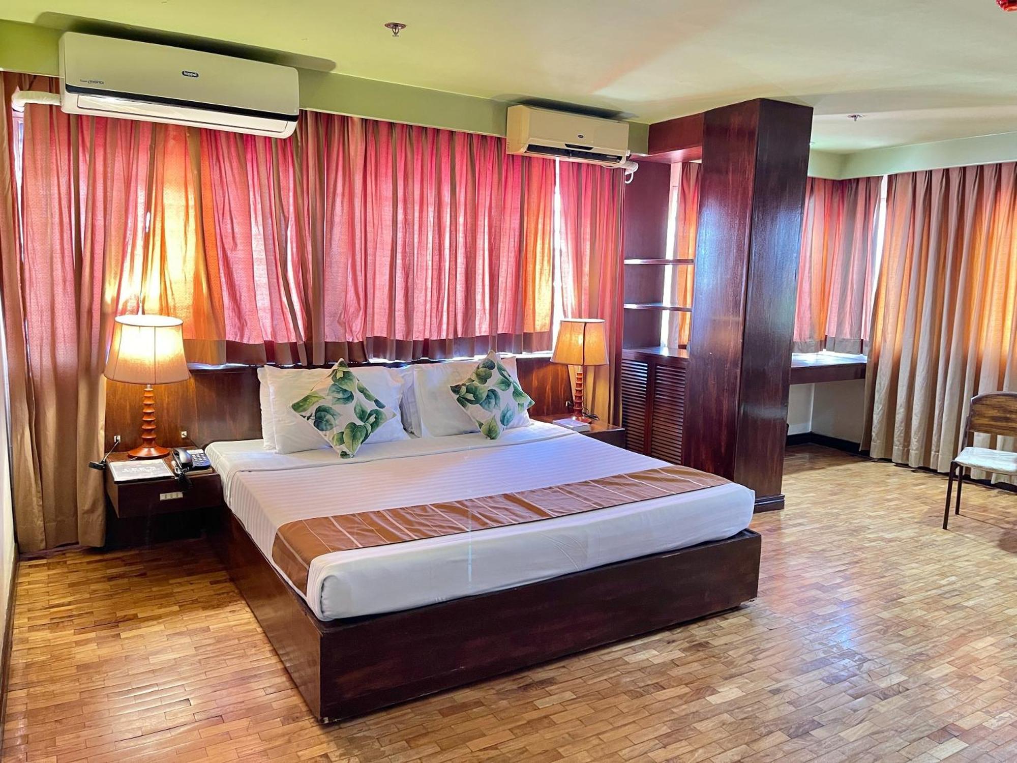 The Vip Hotel Кагаян-де-Оро Экстерьер фото